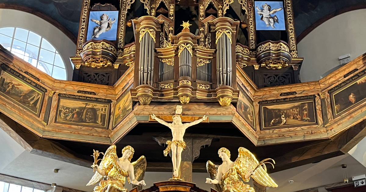 Foto einer Kirchenorgel